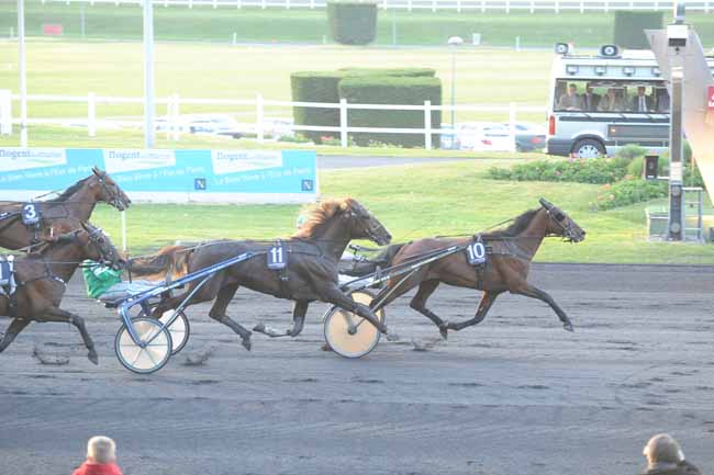 Arrivée quinté pmu PRIX JACQUES DE SAINT SAUVEUR à PARIS-VINCENNES