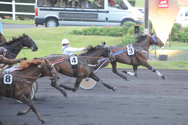 Arrivée quinté pmu PRIX CETUS à PARIS-VINCENNES