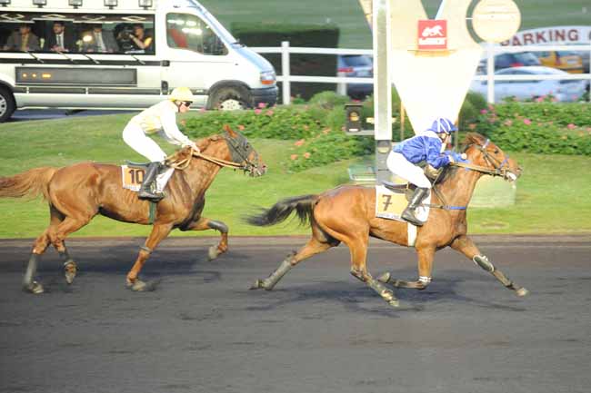 Arrivée quinté pmu PRIX EMILE NEVEUX à PARIS-VINCENNES