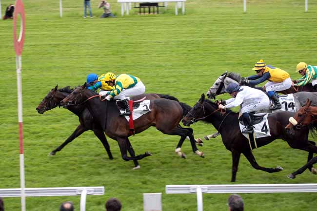 Arrivée quinté pmu PRIX DU MANDINET (PRIX DE LA VILLE DE MAISONS-LAFFITTE) à MAISONS-LAFFITTE