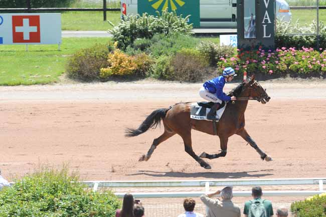 Arrivée quinté pmu PRIX DU CONSEIL REGIONAL DES PAYS DE LOIRE à LAVAL
