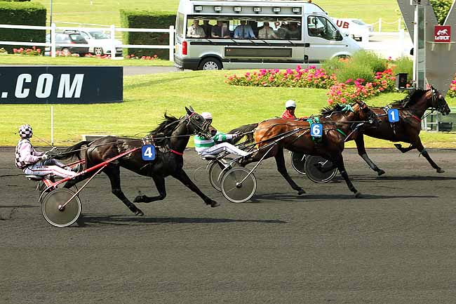 Arrivée quinté pmu PRIX DU DAUPHINE à PARIS-VINCENNES