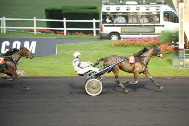 Arrivée quinté pmu PRIX EQUIPE DE FRANCE FEMININE DE FOOTBALL à PARIS-VINCENNES