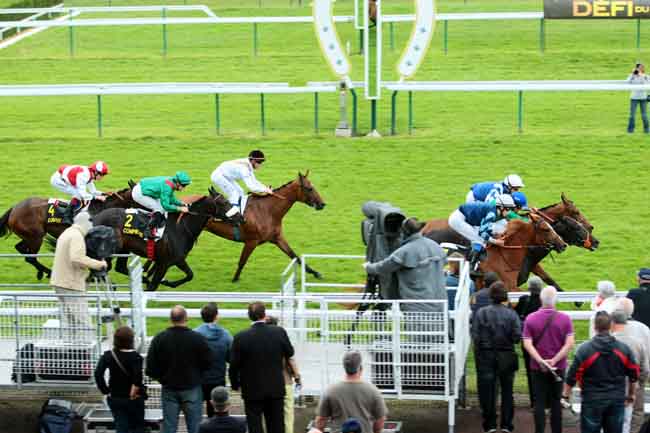 Arrivée quinté pmu PRIX D'AMELIE (PRIX DE L'AVIRON COMPIEGNOIS) à COMPIEGNE