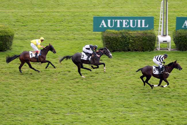 Arrivée quinté pmu PRIX COLOMBELLES à AUTEUIL