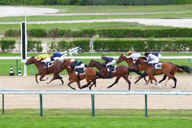 Arrivée quinté pmu PRIX DE PRE-EN-PAIL à DEAUVILLE