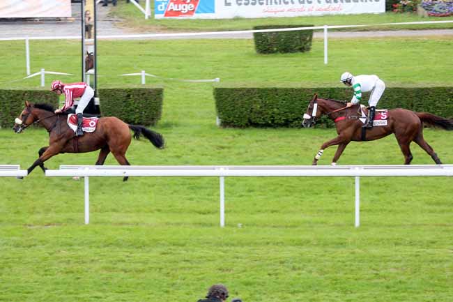 Arrivée quinté pmu PRIX DE LA VILLE DE TROUVILLE-SUR-MER à CLAIREFONTAINE