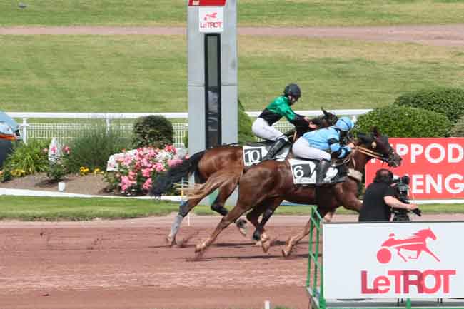 Arrivée quinté pmu PRIX D'ARMENTIERES à ENGHIEN