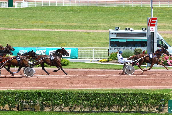 Arrivée quinté pmu PRIX DE L'OPERA à ENGHIEN