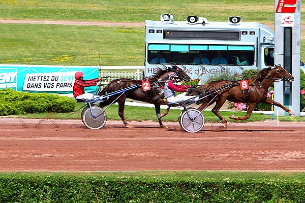 Arrivée quinté pmu PRIX DE LA TOUR SAINT-JACQUES à ENGHIEN