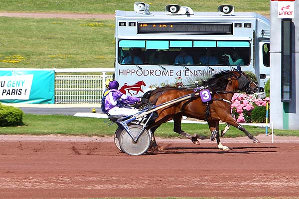 Arrivée quinté pmu PRIX DU PALAIS DE CHAILLOT à ENGHIEN