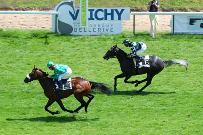 Arrivée quinté pmu PRIX D'ABREST (PRIX REVERDY NUTRITION EQUINE) à VICHY