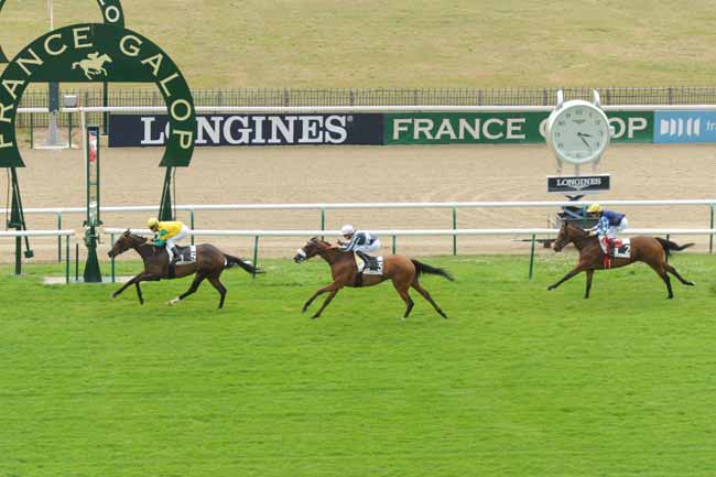 Arrivée quinté pmu PRIX DE L'ALLEE DES CHARMES à CHANTILLY