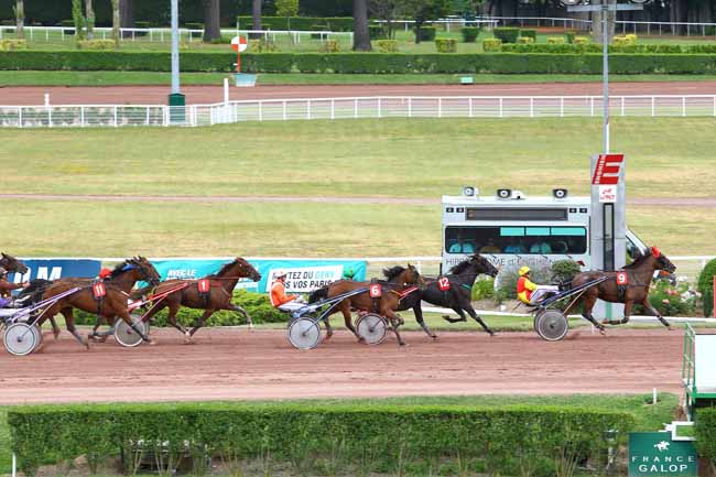 Arrivée quinté pmu PRIX DE LA PORTE DIDOT à ENGHIEN