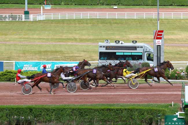 Arrivée quinté pmu PRIX DE LA PLACE RODIN à ENGHIEN