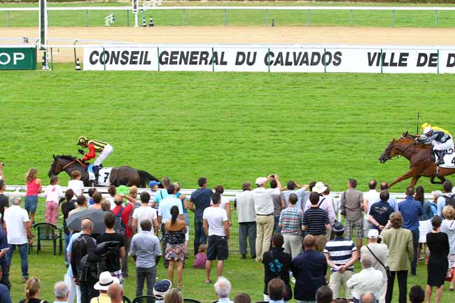 Arrivée quinté pmu PRIX ROTHSCHILD à DEAUVILLE
