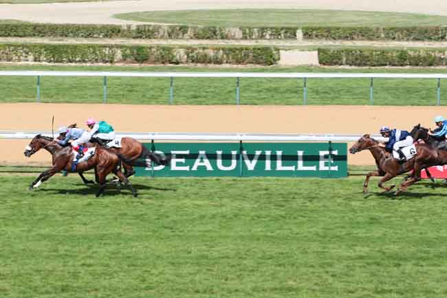 Arrivée quinté pmu PRIX DE TOURGEVILLE à DEAUVILLE