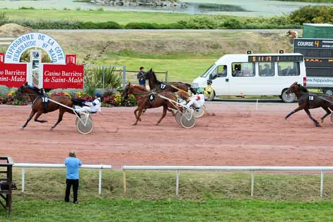 Arrivée quinté pmu PRIX DE LA VILLE DE SAINT-MALO à SAINT MALO