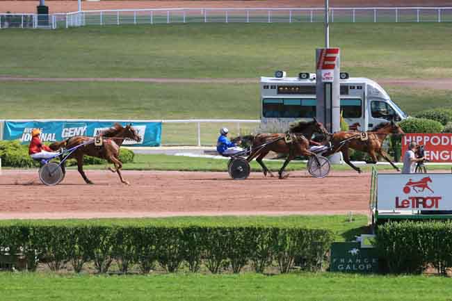 Arrivée quinté pmu PRIX DE LA PORTE DES LILAS à ENGHIEN