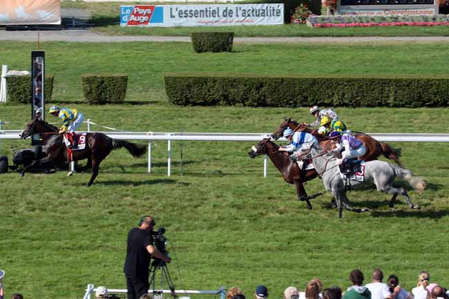 Arrivée quinté pmu PRIX DE FIERVILLE à CLAIREFONTAINE