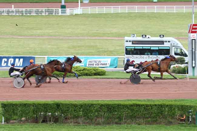 Arrivée quinté pmu PRIX DE L'HOTEL DE VILLE à ENGHIEN