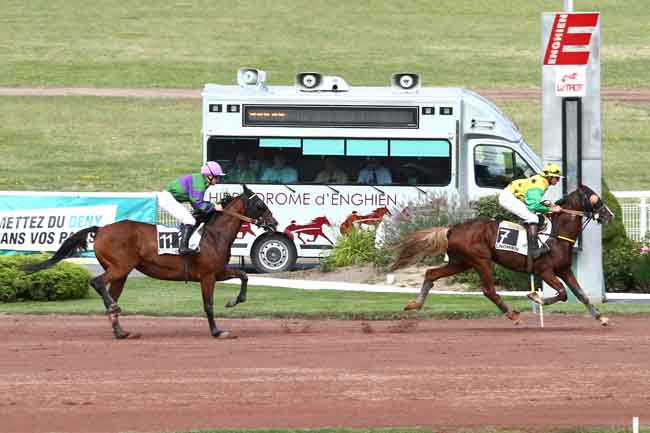 Arrivée quinté pmu PRIX DE LA PLACE DE VALOIS à ENGHIEN