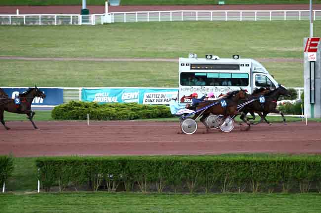 Arrivée quinté pmu PRIX DE LA PORTE DE VITRY à ENGHIEN
