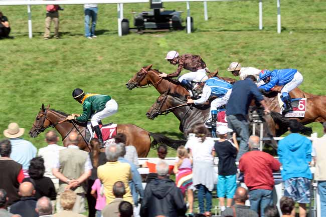 Arrivée quinté pmu PRIX LUTH ENCHANTEE (PRIX RADIO BALANCES) à CLAIREFONTAINE