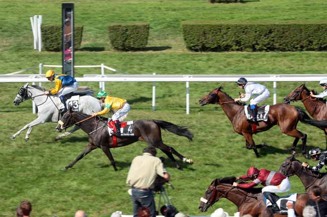 Arrivée quinté pmu PRIX DE LA MARE AUX CANARDS à CLAIREFONTAINE