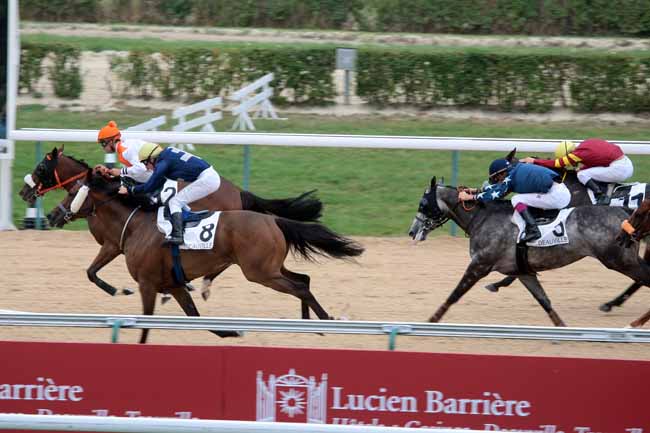 Arrivée quinté pmu PRIX DE BOUQUETOT à DEAUVILLE