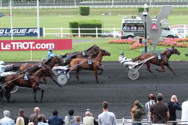 Arrivée quinté pmu PRIX DU MONT-SAINT-MICHEL à PARIS-VINCENNES