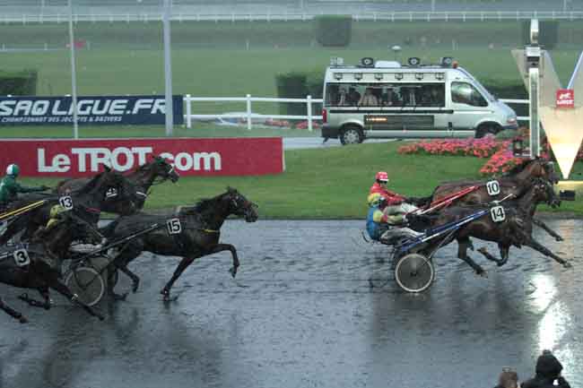 Arrivée quinté pmu PRIX D'EAUZE à PARIS-VINCENNES