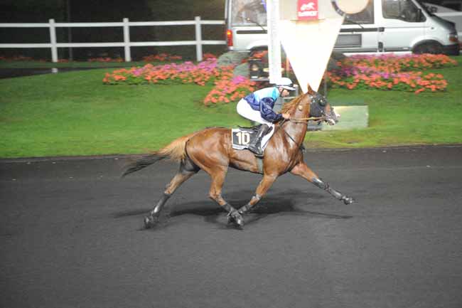 Arrivée quinté pmu PRIX MENKAR à PARIS-VINCENNES