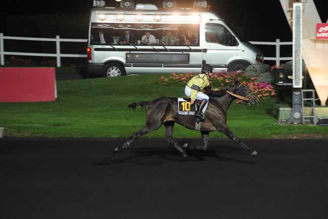 Arrivée quinté pmu PRIX ARTEMIS à PARIS-VINCENNES