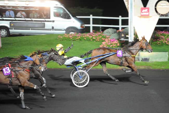 Arrivée quinté pmu PRIX BADENIA à PARIS-VINCENNES