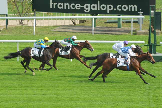 Arrivée quinté pmu PRIX CHAPEAU ROUGE à SAINT-CLOUD