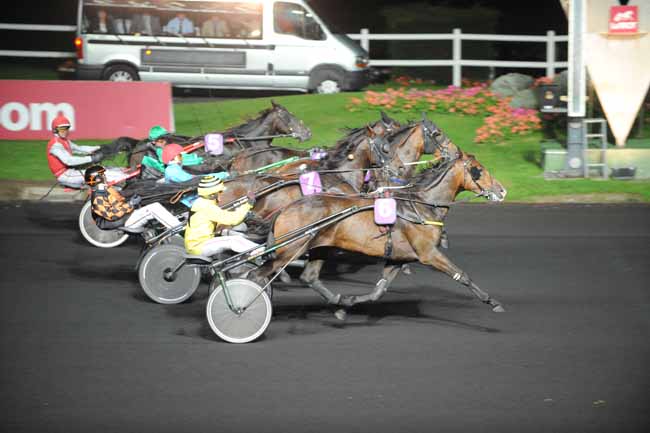 Arrivée quinté pmu PRIX ETAMIN à PARIS-VINCENNES