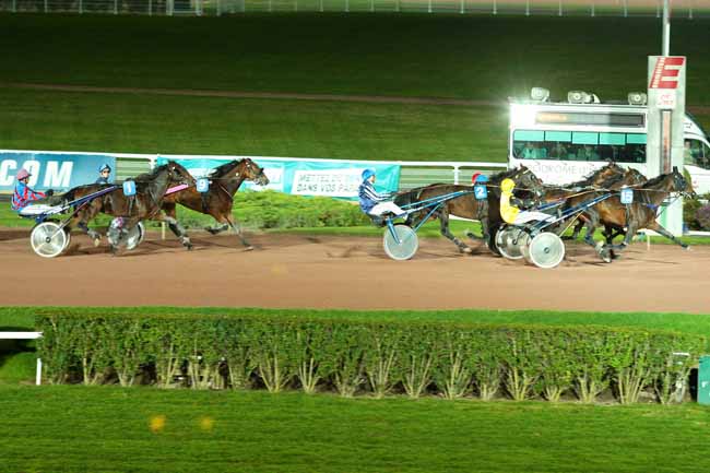 Arrivée quinté pmu PRIX DE PASSY à ENGHIEN