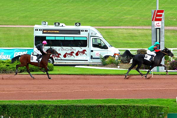 Arrivée quinté pmu PRIX DE LA PORTE D'IVRY à ENGHIEN