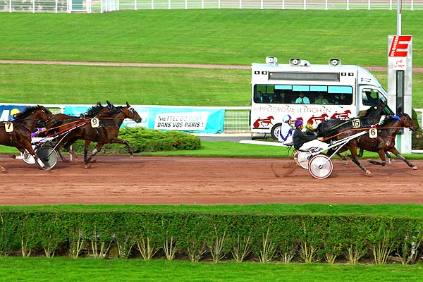 Arrivée quinté pmu PRIX DE LA PORTE DE LA VILLETTE à ENGHIEN