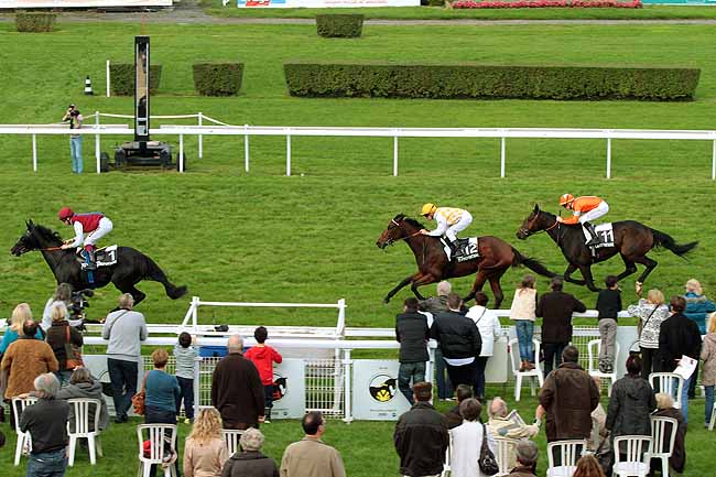Arrivée quinté pmu PRIX DU CHEMIN DU MARAIS à CLAIREFONTAINE