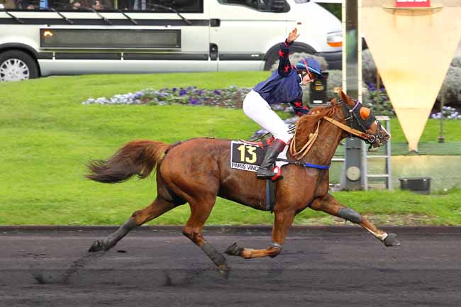 Arrivée quinté pmu PRIX D'HIESVILLE à PARIS-VINCENNES