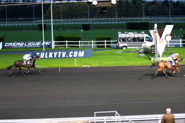 Arrivée quinté pmu PRIX DE SAVIGNY-SUR-BRAYE à PARIS-VINCENNES