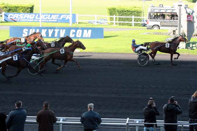 Arrivée quinté pmu PRIX D'AZAY-LE-RIDEAU à PARIS-VINCENNES