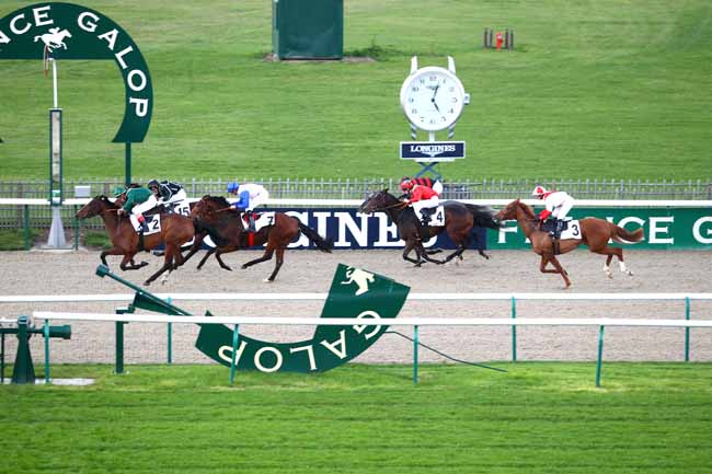 Arrivée quinté pmu PRIX DE LA MONTEE à CHANTILLY