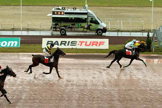 Arrivée quinté pmu PRIX DE LA SOCIETE DES COURSES DE MAUQUENCHY à MAUQUENCHY