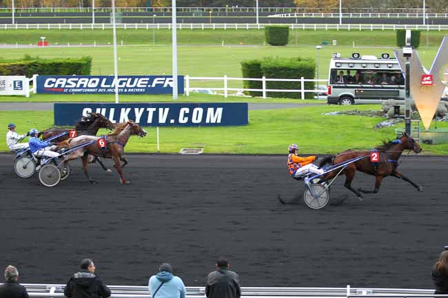 Arrivée quinté pmu PRIX DE FERRIERES à PARIS-VINCENNES