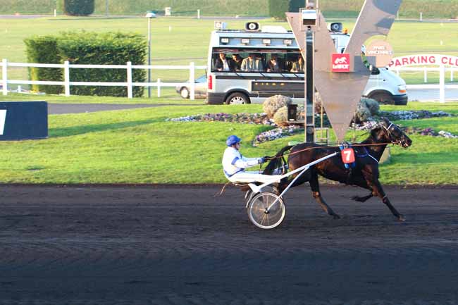 Arrivée quinté pmu PRIX DE LA FERTE-VIDAME à PARIS-VINCENNES