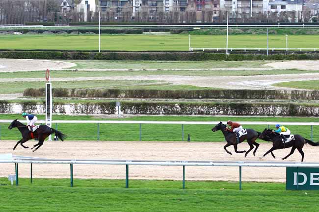 Arrivée quinté pmu PRIX DE CRENNES à DEAUVILLE