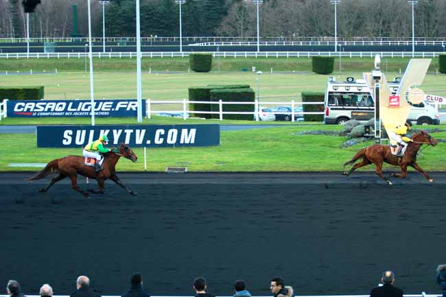 Arrivée quinté pmu PRIX DE MONTBRISON à PARIS-VINCENNES